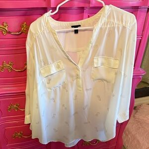 Torrid white Blouse with delicate gold pineapples for Women Harper shirt size 1